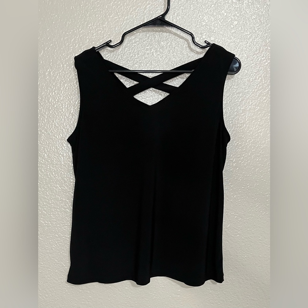 Nine West front X design front tank